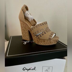 Tan Pump Heels 6.5